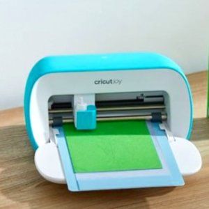 Barely used Cricut Joy